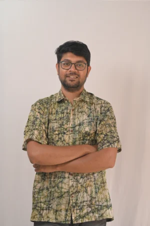 men’s artisanal moss green hand batik print pure cotton shirt – relaxed loose fit summer casual